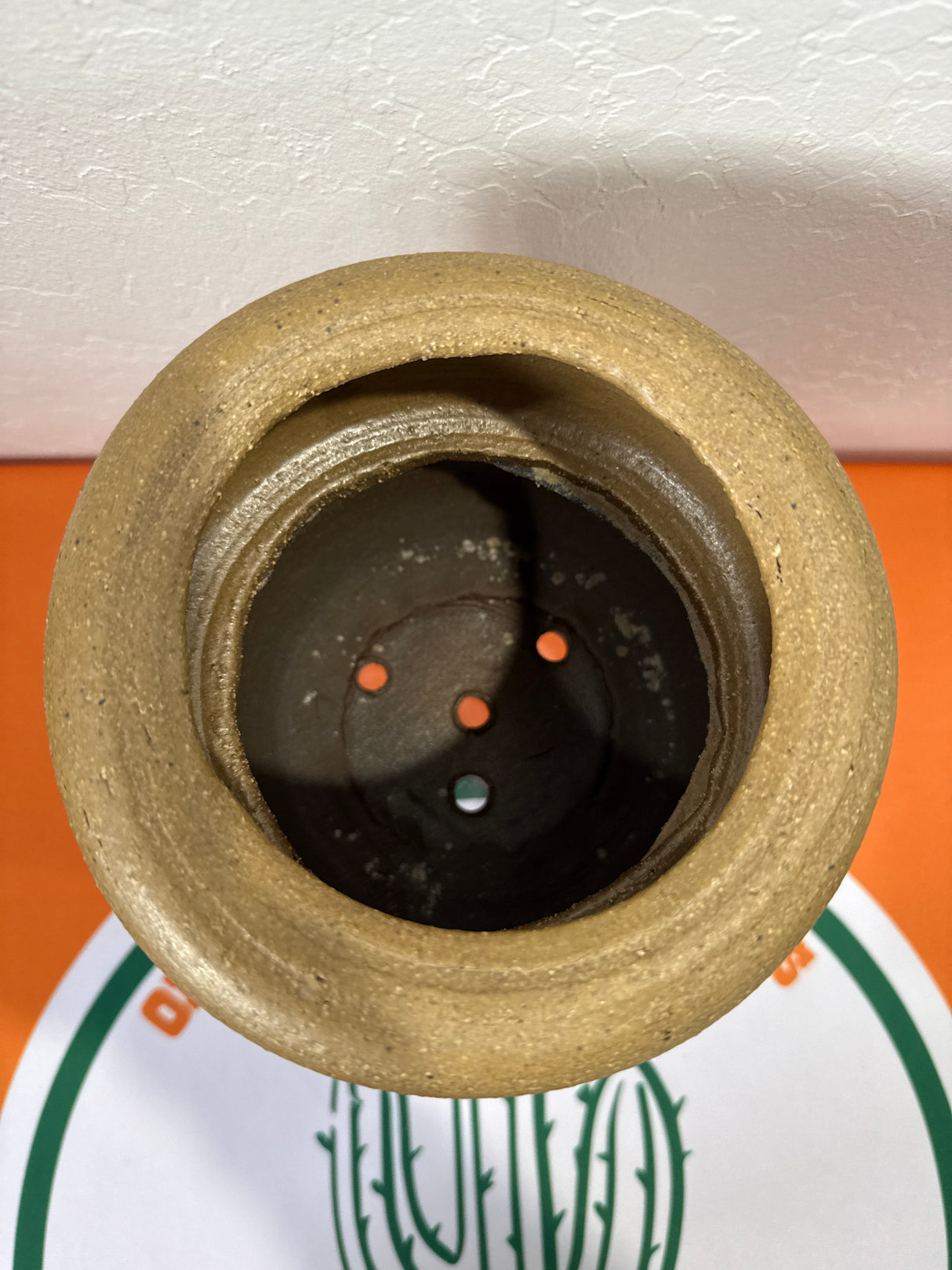 Kenny Smith fine pottery. - #1012