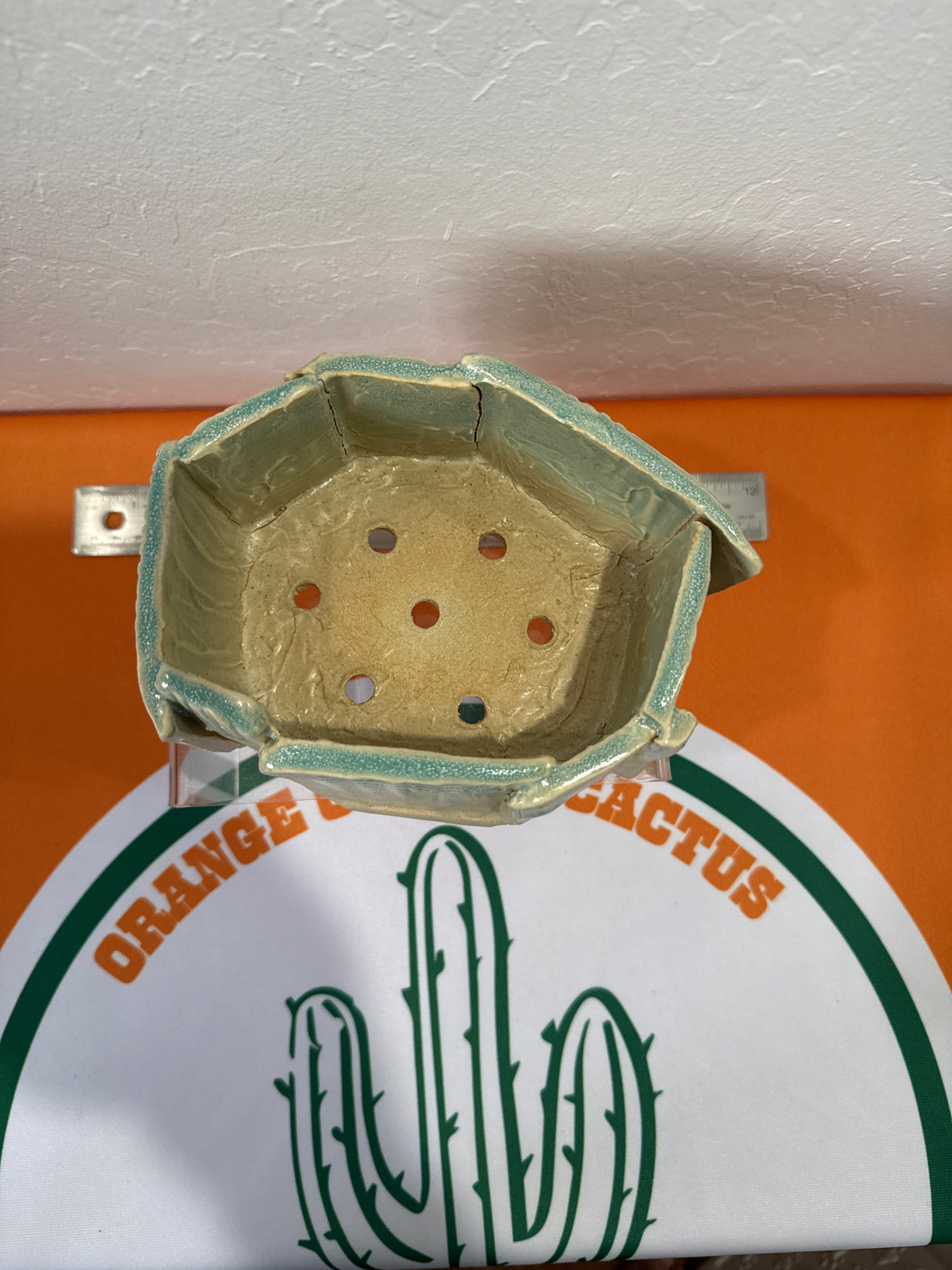 Kenny Smith fine pottery. - #1009