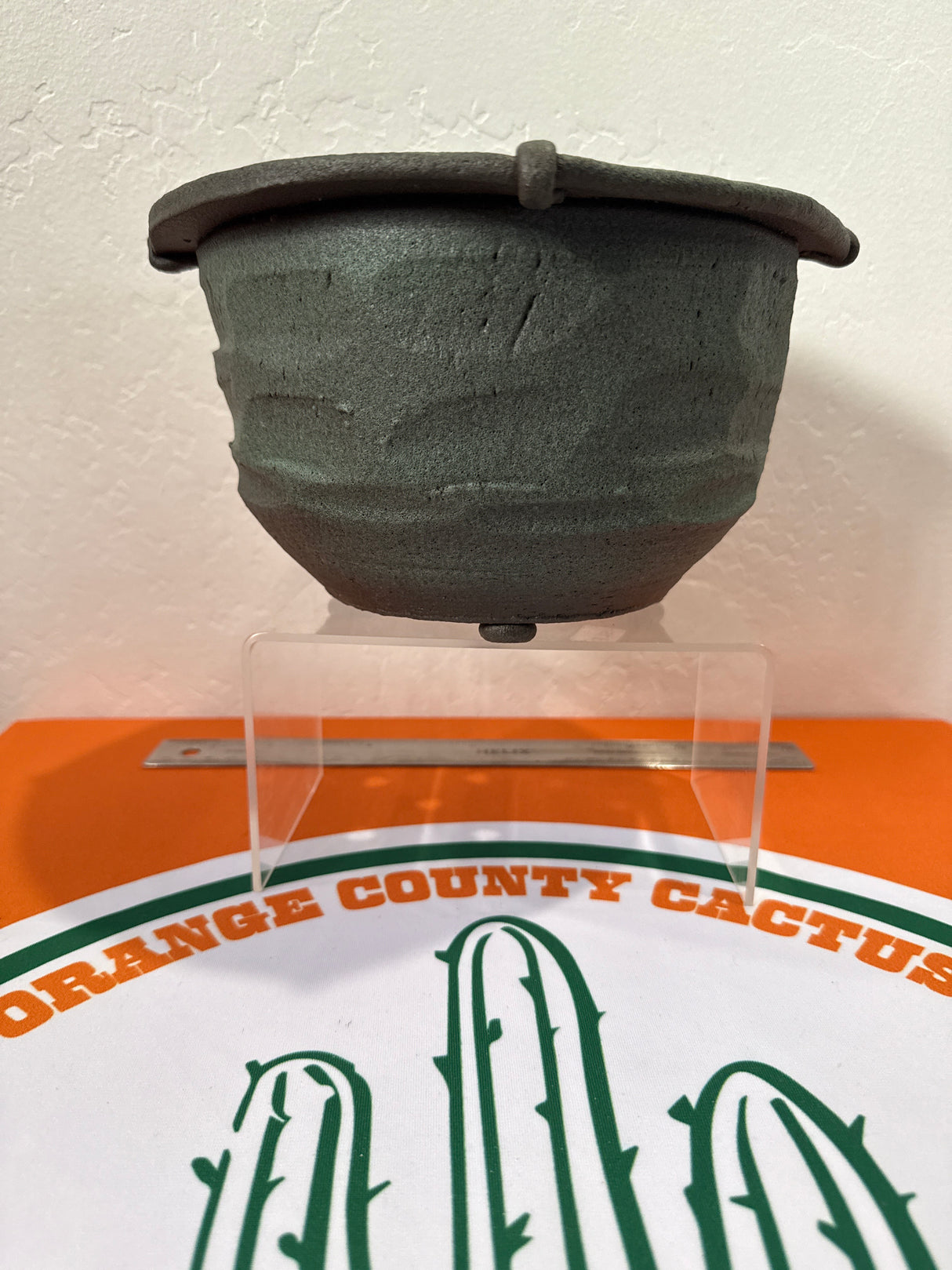 Kenny Smith fine pottery. - #1013