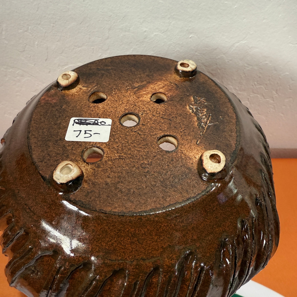 Kenny Smith fine pottery. - 7.5" #1005