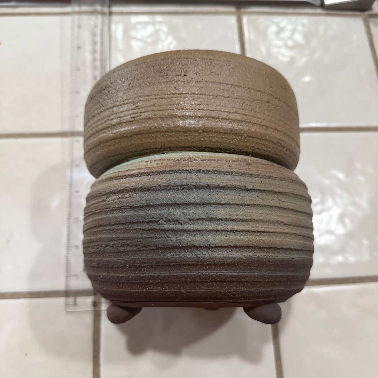 Kenny Smith fine pottery. - 6.5" #1002