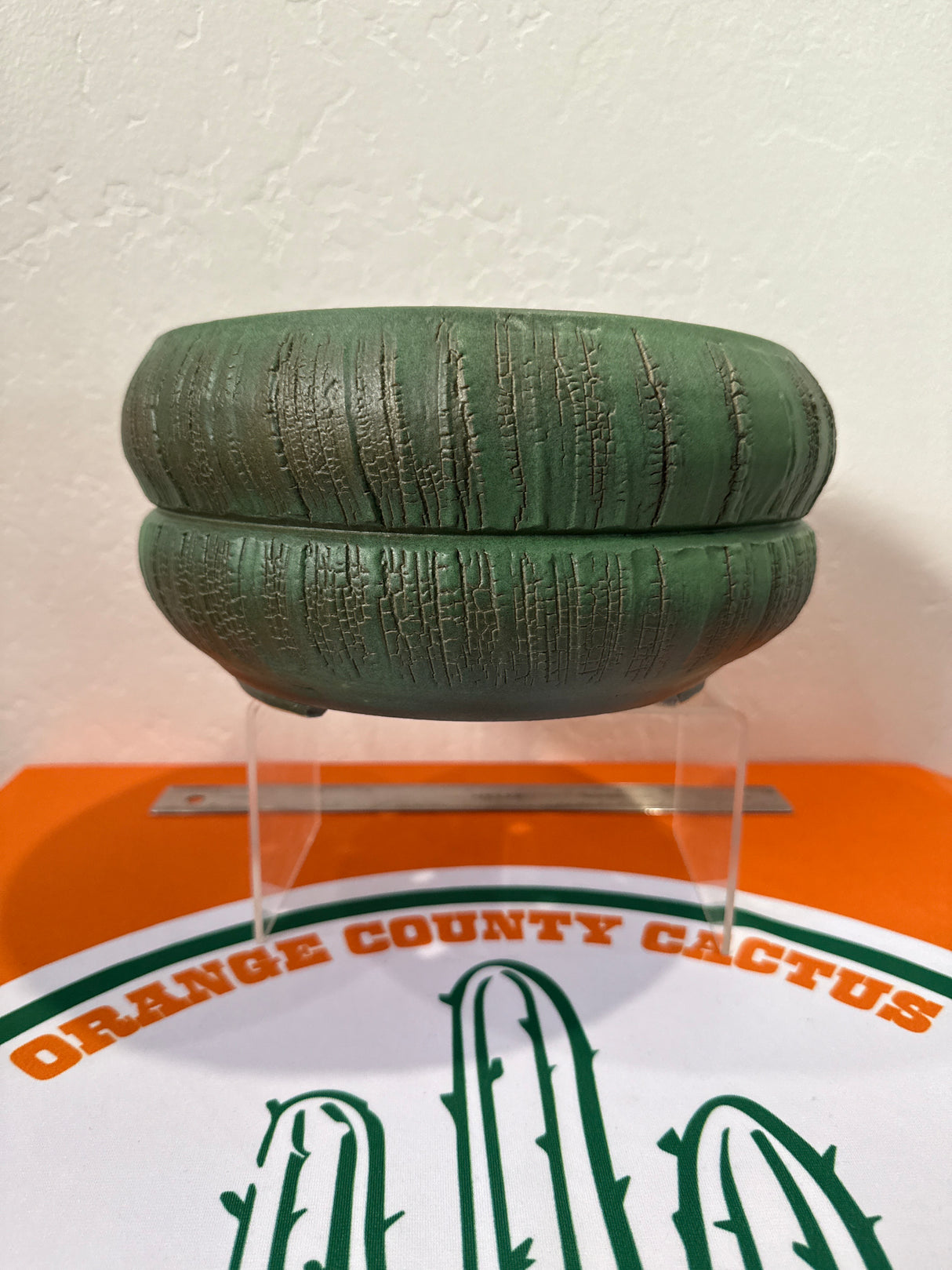 Kenny Smith fine pottery. -  #1010