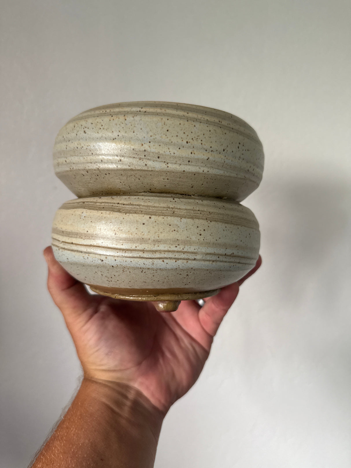 Kenny Smith fine pottery. - 5.5" #1001